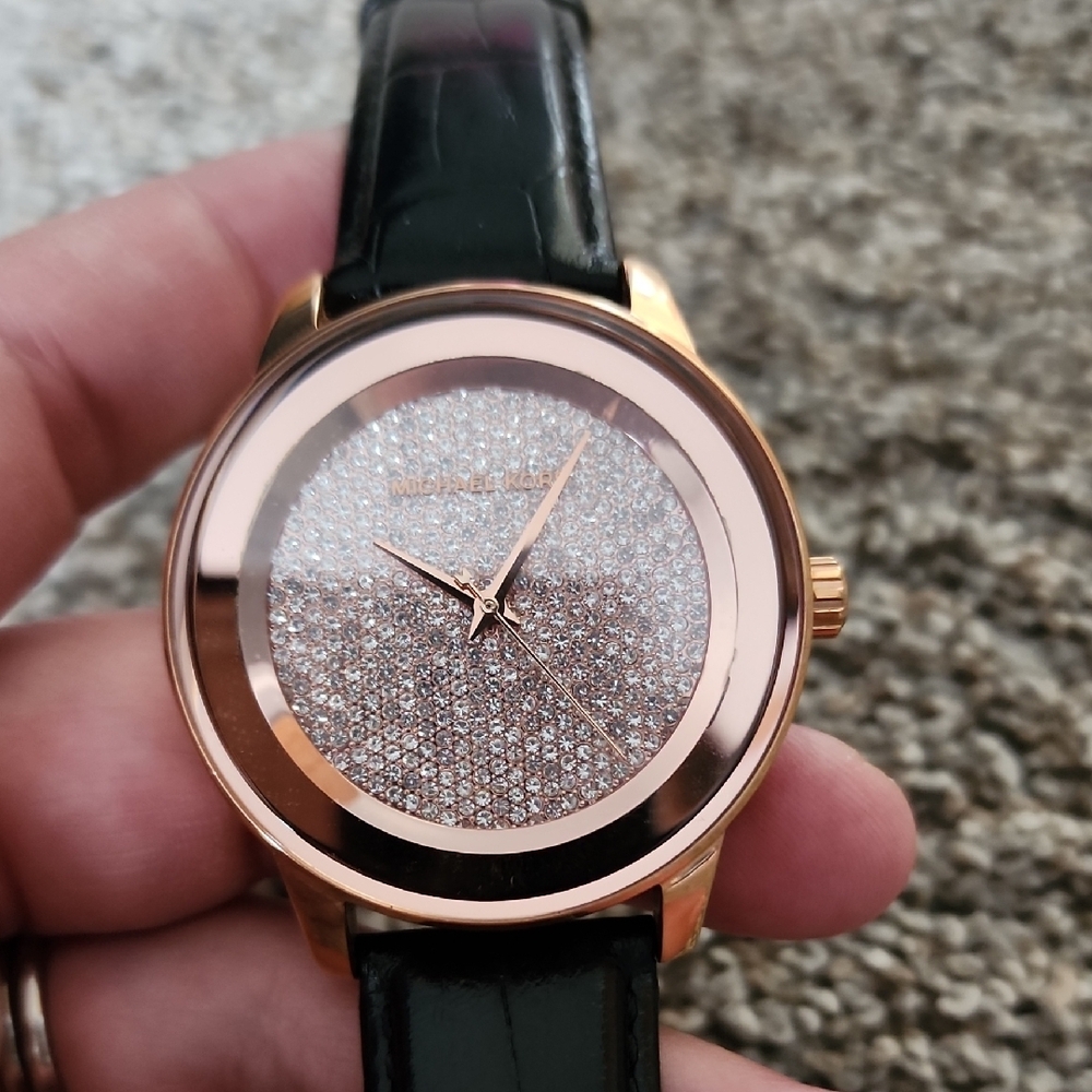 Michael Kors Black and Gold Classic Watch